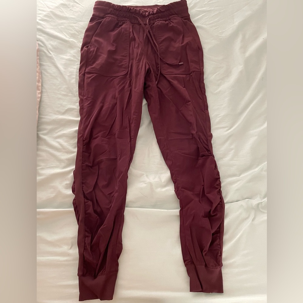 Lululemon joggers